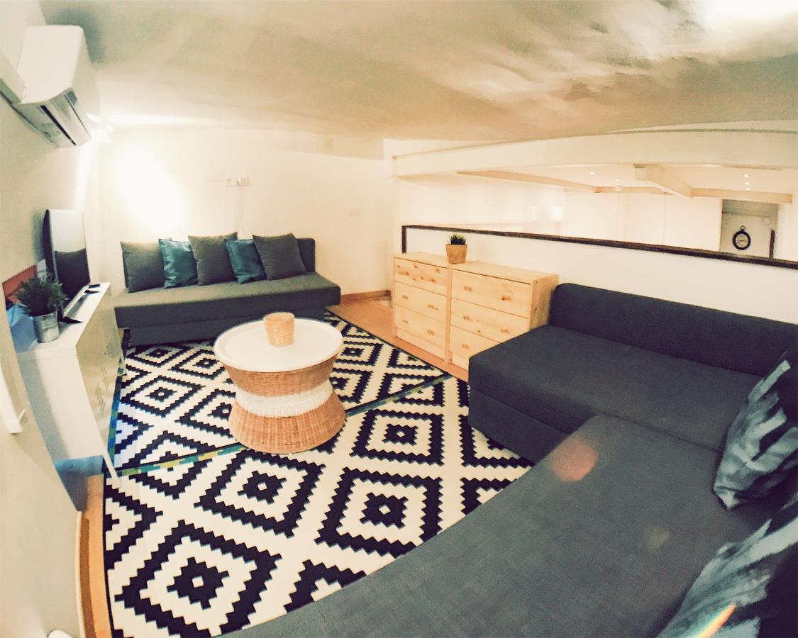 Lollipop Flats City Center Suite II Мадрид Екстериор снимка
