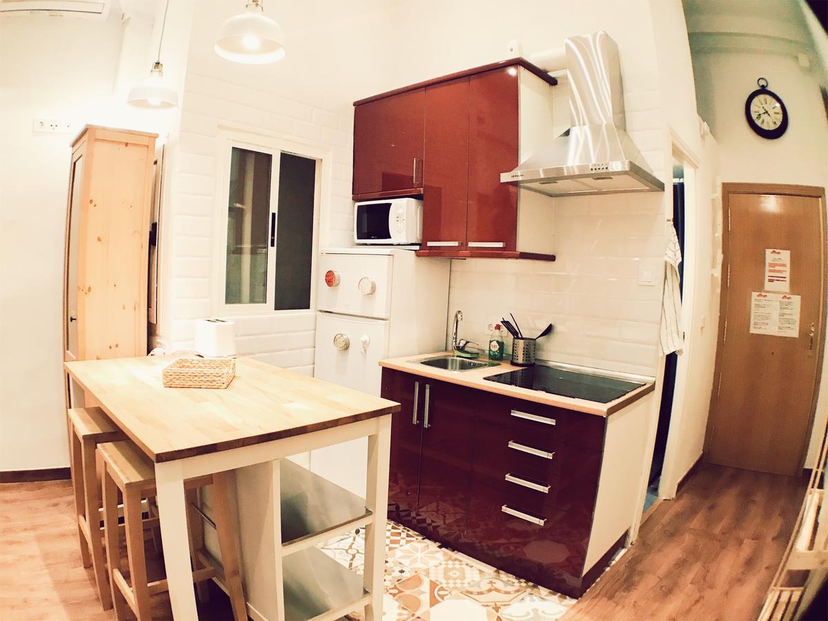 Lollipop Flats City Center Suite II Мадрид Екстериор снимка