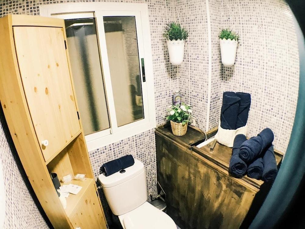 Lollipop Flats City Center Suite II Мадрид Екстериор снимка